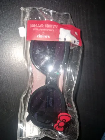 Lunettes de soleil hello kitty