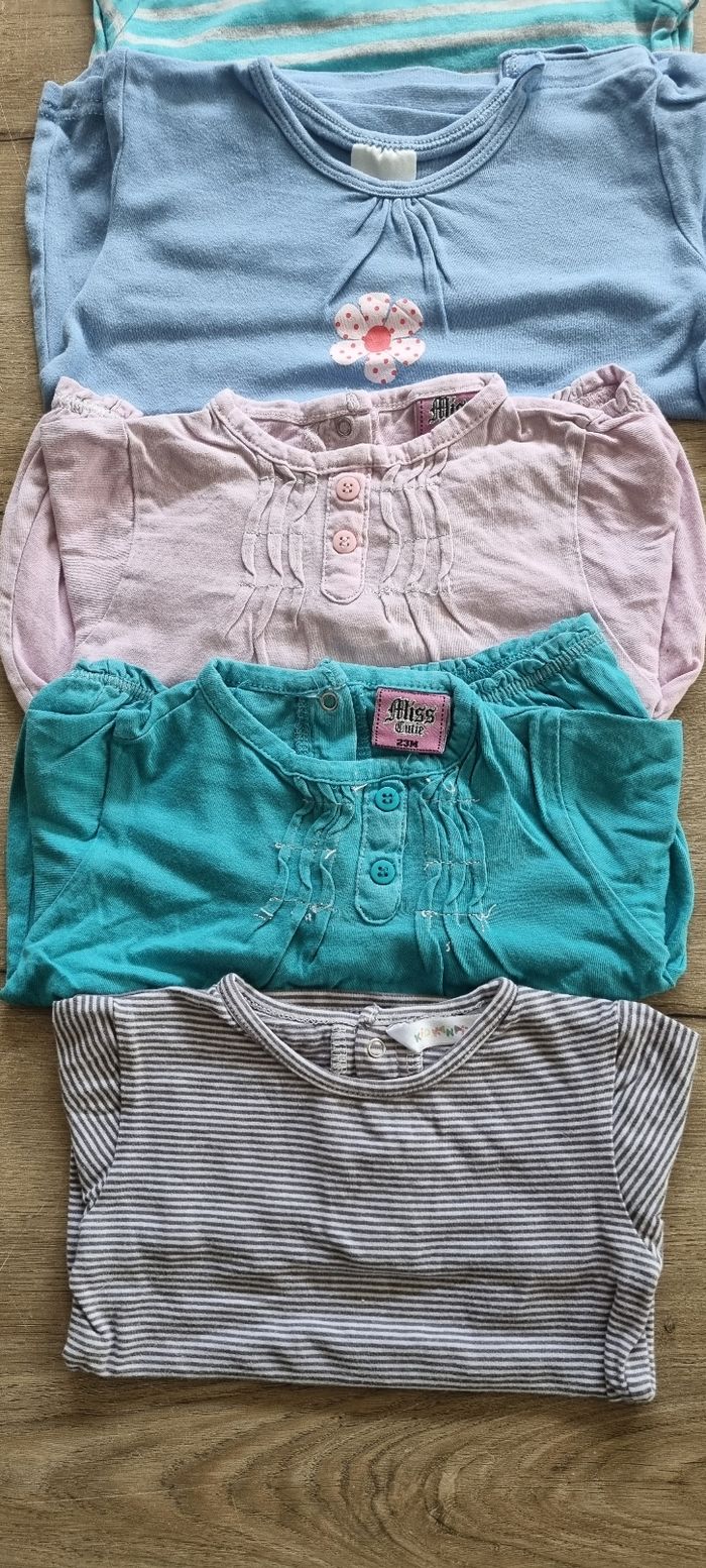 Lot t-shirts ML 24 mois - photo numéro 2