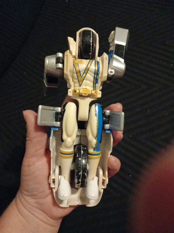 Power rangers SPD Oméga - photo numéro 6