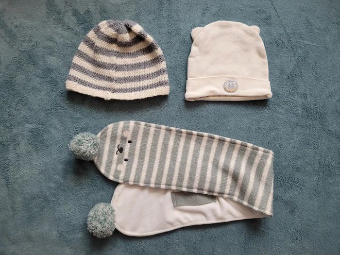 2 bonnets et 1 écharge - Naissance - photo numéro 2