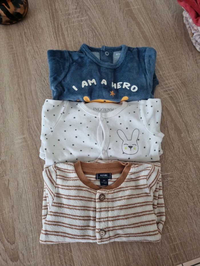 Lot de pyjamas - photo numéro 4