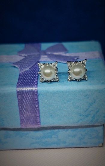 Clou d'oreilles argent avec perle et pierre argent 925