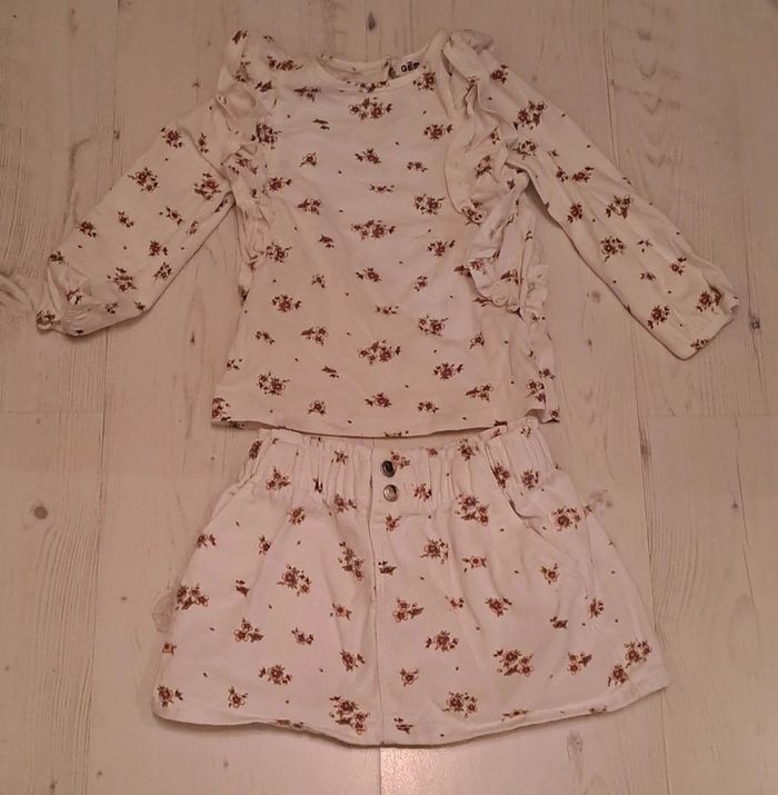 Ensemble fleuri bébé fille