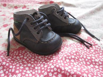 Chaussures Kickers en cuir bleu marine taille 18