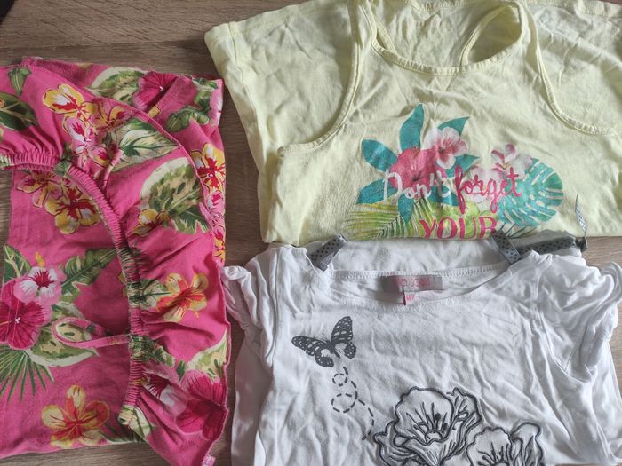 Lot 3 tee-shirt manches courtes 5-6 ans