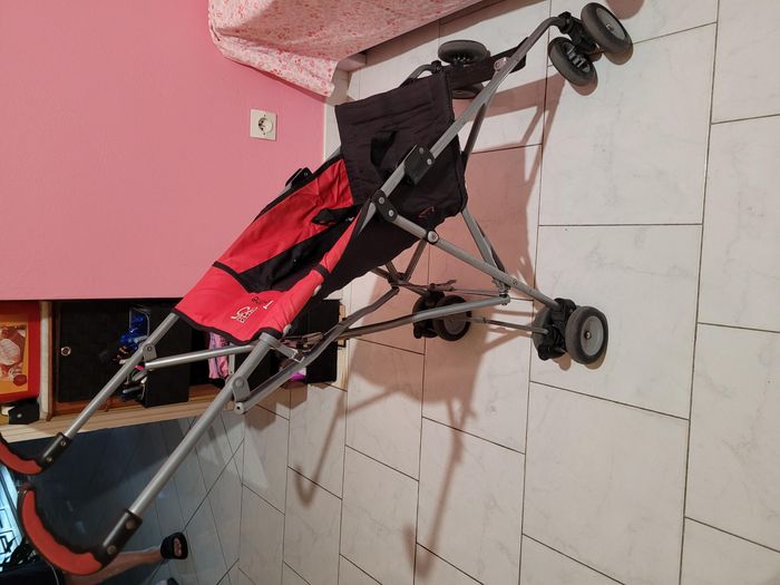 Poussette canne très peu servie - photo numéro 2