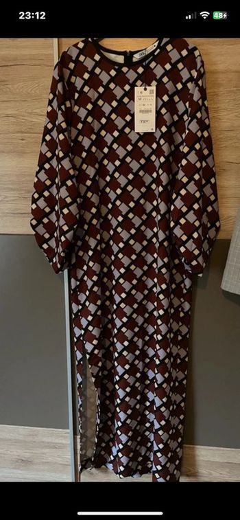 Robe mi longue neuve Zara taille M