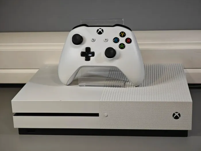 Console XBox One S / 1To/ Manette/ Garanti 1 an - photo numéro 6