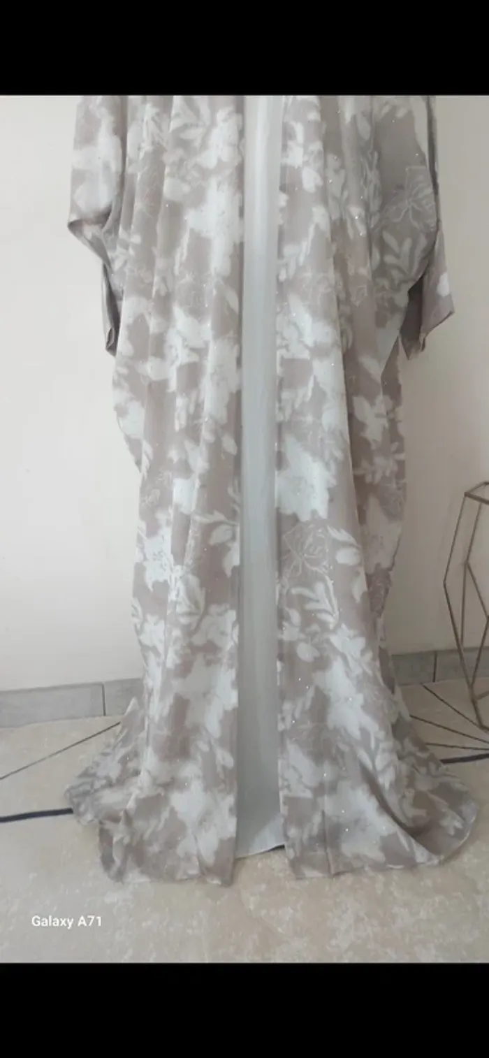 Sublime ensemble émiratie kimono neuf - photo numéro 4