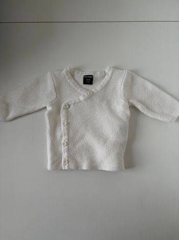 Gilet en maille Kiabi taille 00 mois 44 cm