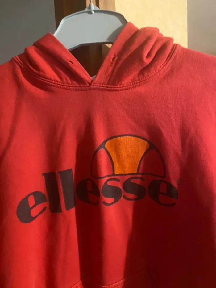 Sweat Ellesse rouge femme – Taille L – Très bon état - photo numéro 2