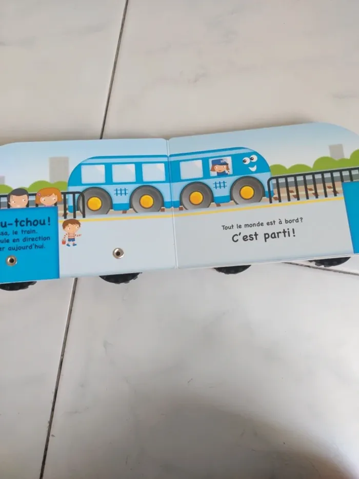 Livre le petit pilote - photo numéro 3