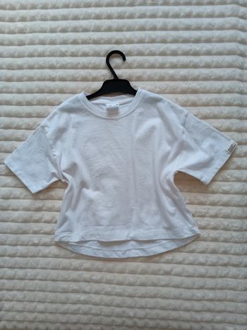 Tshirt epais fille 6/7ans Zara 🤍🌼