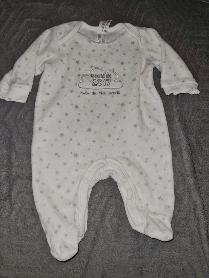 2 pyjama 1mois - photo numéro 2