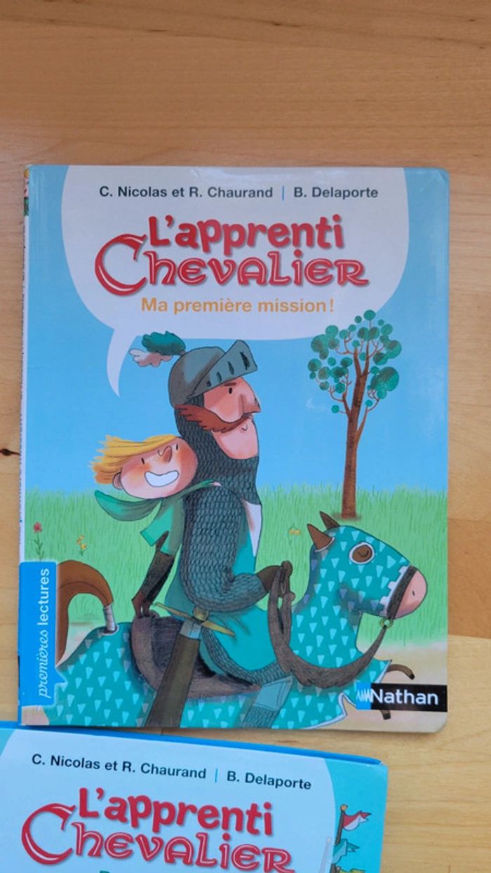 Lot Premières lectures L'apprenti chevalier : troubadour+ première mission+ à vos ordres+ tournoi - photo numéro 4