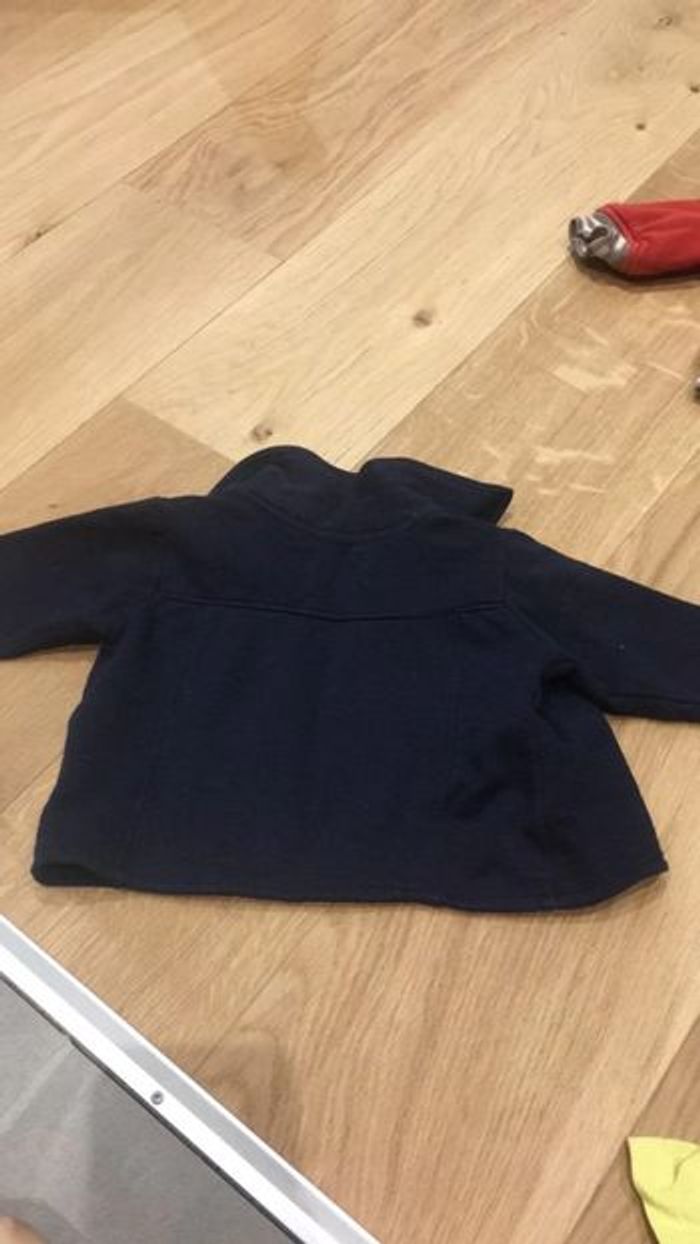 Veste 6 mois - photo numéro 3