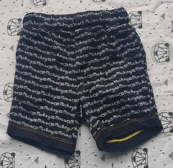 Short taille 9 mois