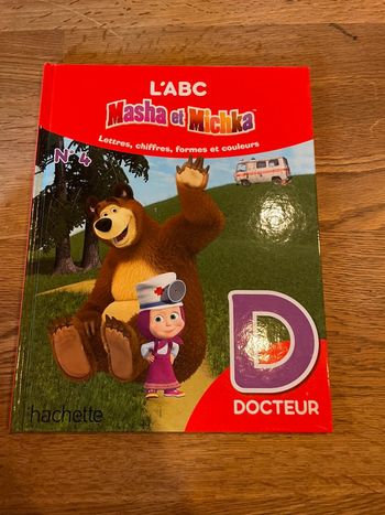 Livre Masha et Michka Lettres Chiffres formes et couleurs Numéro 4 La lettre D