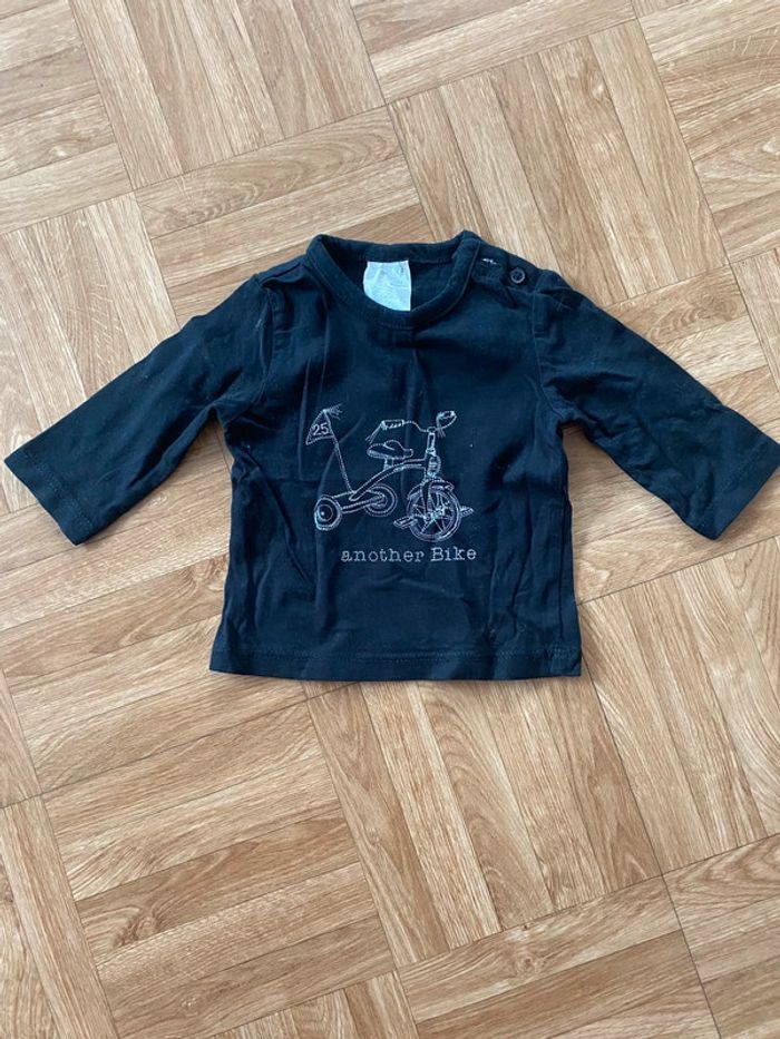 T-shirt à manches longues avec motifs noir taille 3 mois 100% coton vintage