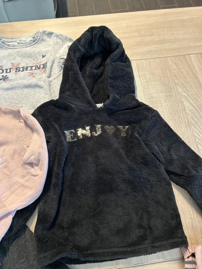 Pull fille 3 ans - photo numéro 5