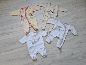 Lots de pyjamas  fille/garçon/mixte 1 mois