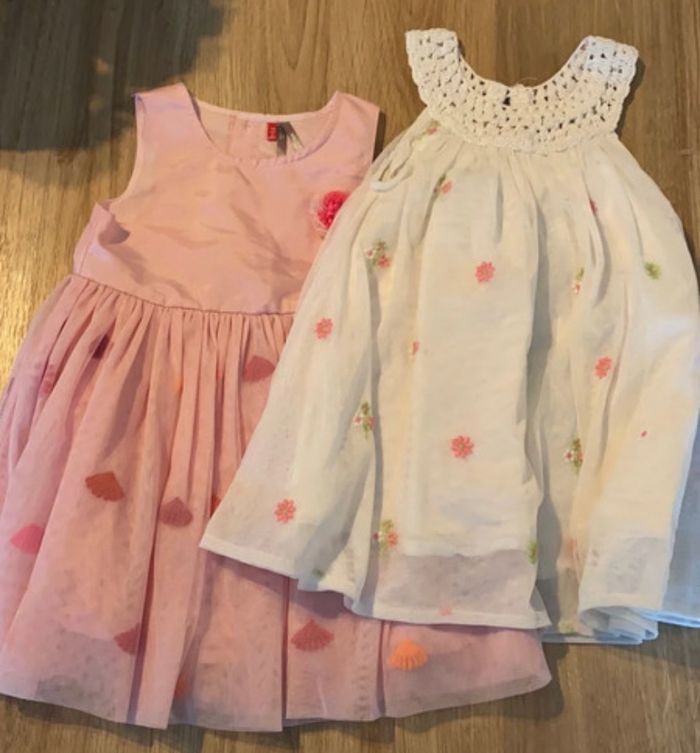 2 robes cérémonies 12 mois