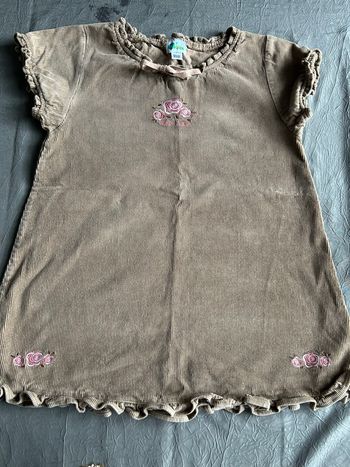 Robe en velours petite fille