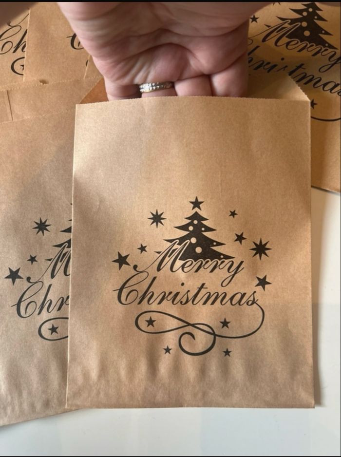 Lot NEUF de 15 sacs en papier kraft sur le thème de Noël - photo numéro 4