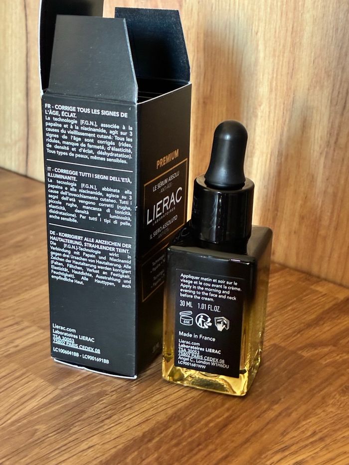 Premium le sérum anti-âge absolu Lierac - photo numéro 2
