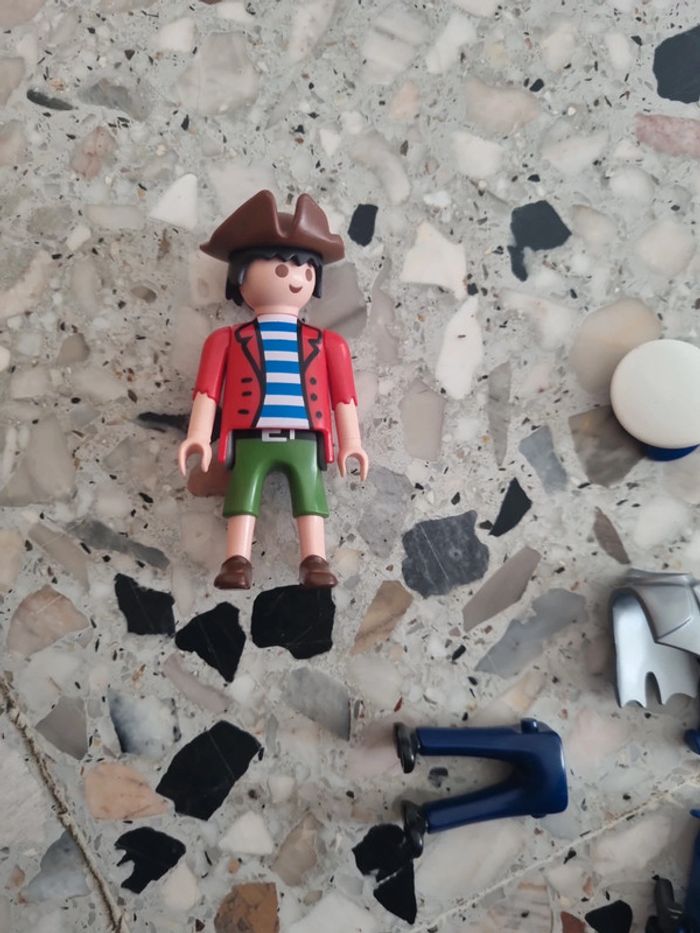 3 playmobils en 1 - photo numéro 6