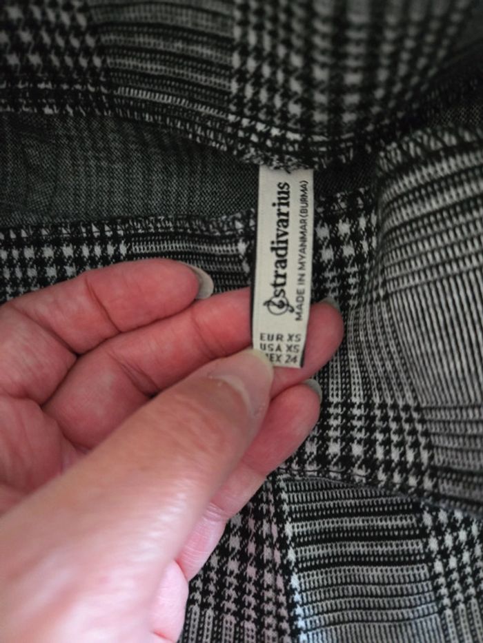 Pantalon Stradivarius en XS - photo numéro 3