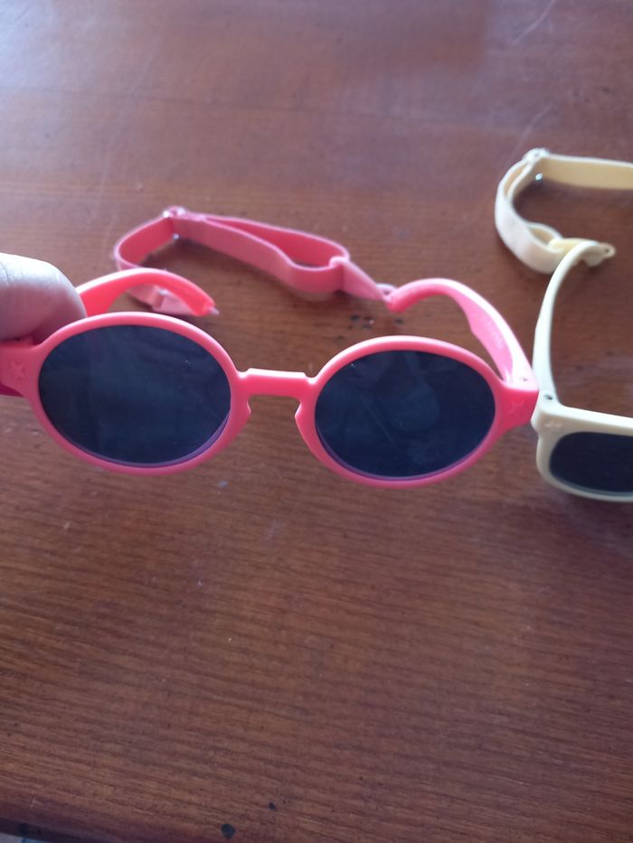 Lot 2 paires de lunettes de soleil - photo numéro 3