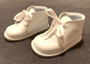 Chaussures bébé garçon 1 an, à lacets blanches pour baptême