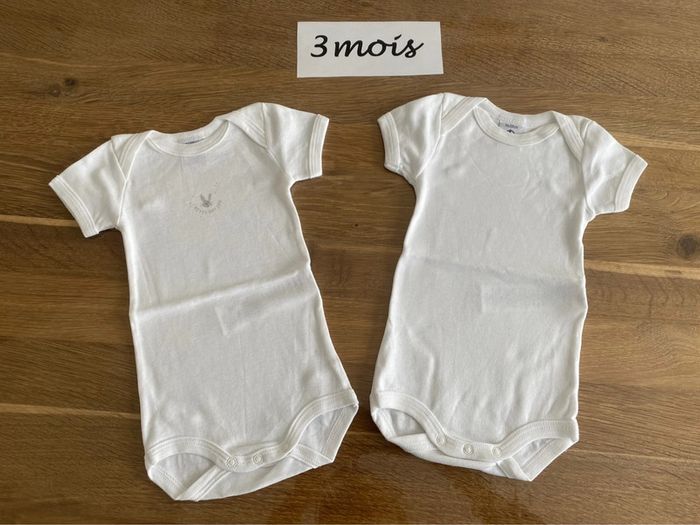 Bodies blancs sans manches petit bateau 3 mois