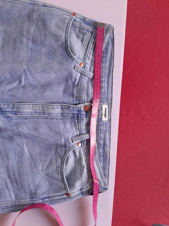 Jean Wrangler taille haute et très large  world wide high rise wide leg 32 /32 - photo numéro 9
