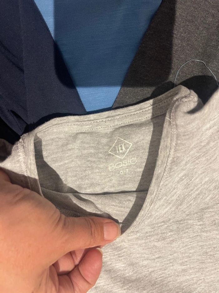 Lot de 7 tee shirts 5 ans et 6 ans en tbe - photo numéro 8