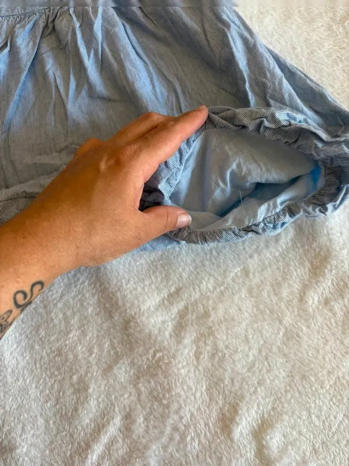Robe Catimini bébé fille 18 mois – Rayée bleu avec fleurs brodées - photo numéro 4