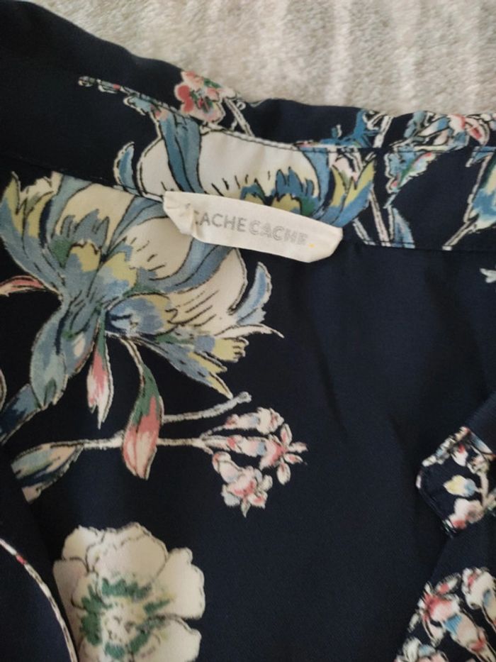Blouse chemisier bleu marine motif fleurs manches 3/4 cache cache taille 40 - photo numéro 4