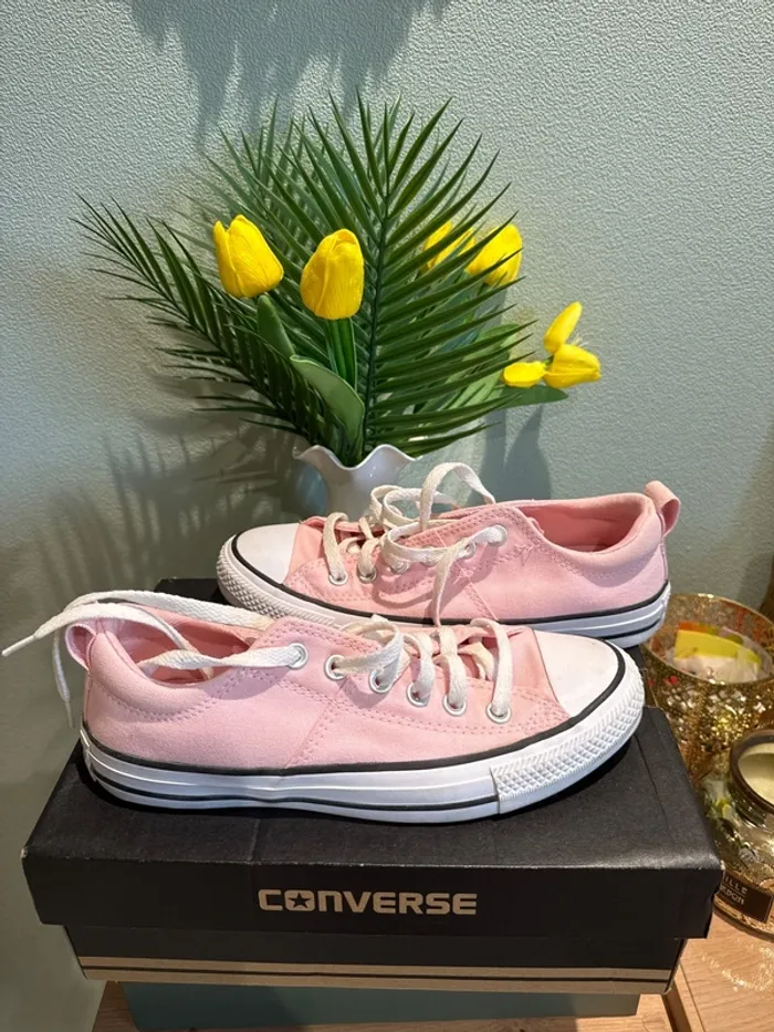 Jolies baskets roses basses état excellent 38 - photo numéro 2