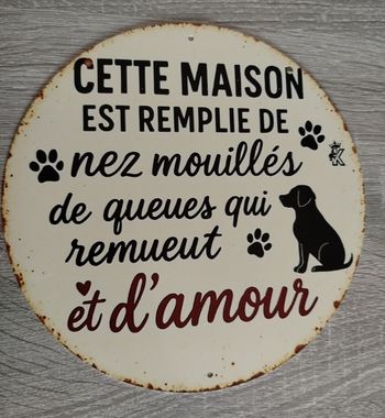 Plaque Humoristique Cette maison est remplie de nez mouillés