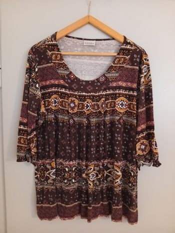 T-shirt marron à motifs t48/50