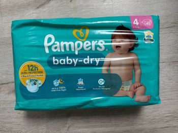 Couches  baby dry Pampers