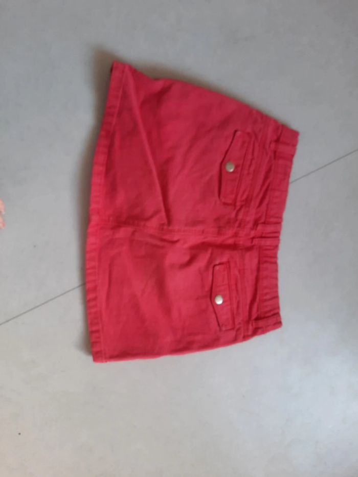 Mini jupe jean rouge - photo numéro 3
