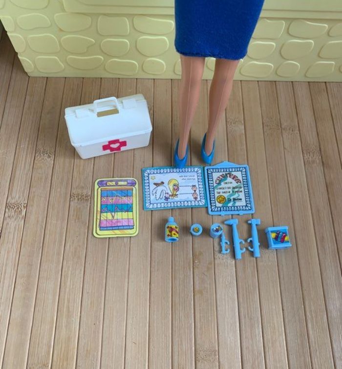 Barbie docteur 1994 - photo numéro 7