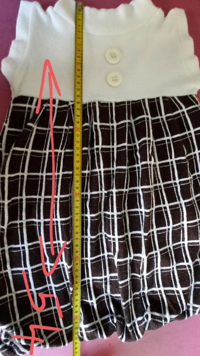 Robe manches courtes 8 / 10 ans - photo numéro 6