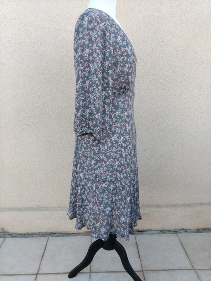 Tres belle Robe Caroll t42  100%viscose - photo numéro 8