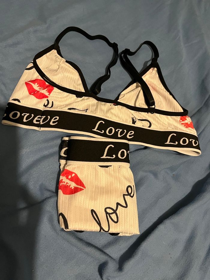 Ensemble de soutien gorge + culotte - photo numéro 5