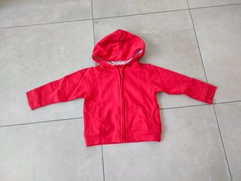 Gilet zippé rouge - Taille 18 mois