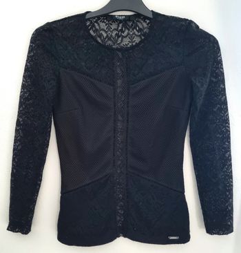 Haut élégant Guess