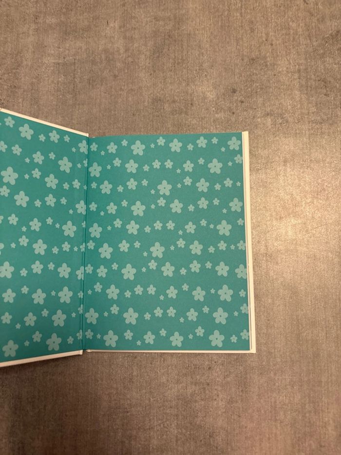 Livre Martine fait de la voile - photo numéro 2